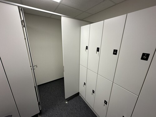 Umkleidekabine + Spind - 