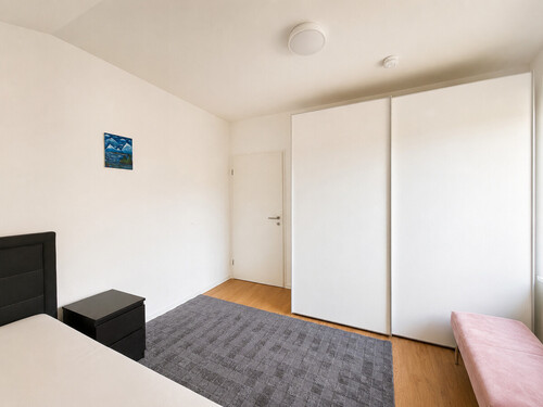 OG Wohnung Kinderzimmer - 