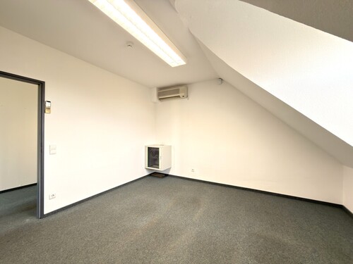 Büro-Behandlung 3 - 