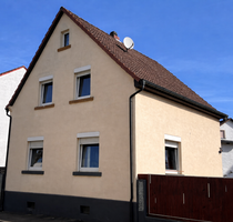 Einfamilienhaus mit Nebengebäude in zentraler Lage von Rodgau-Dudenhofen!