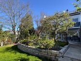 Gartenansicht - Exklusive Traumvilla: Stilvoller Komfort und modernes Design in Dreieich-Götzenhain vereint!