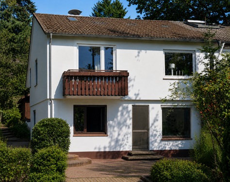 Gartenansicht - Traumlage in Dietzenbach! Doppelhaushälfte mit tollem Grundstück und Einzelgarage!