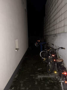 Stellfläche für Rader ect..im Hof vorhanden. - 