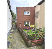 Chance ! Viel Garten! Häuschen sucht kraftvolle Hände. - Jüchen