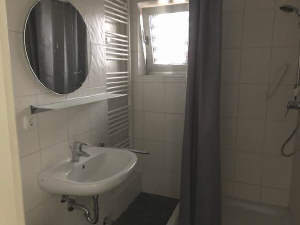 Duschbad+Fenster - 