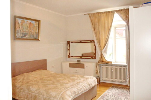 Schlafen 2 - 3- Zimmerwohnung mit 127,00 m&sup2; in Baden-Baden zur Miete