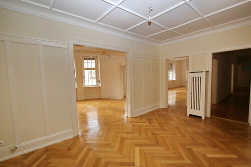 Eingangsbereich - 6 Zimmer Etagenwohnung in Baden-Baden