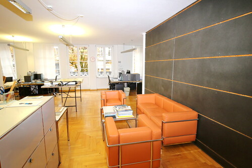 Sitzgelegenheit - Büro mit 116,63 m² in Baden-Baden zur Miete