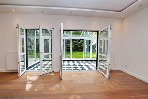 Blick in den Wintergarten - 