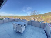 großer Balkon - 