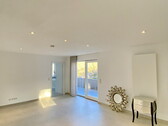 Wohn-/Esszimmer mit Zugang zum Balkon - 2 Zimmer 2- Zimmerwohnung zur Miete in Baden-Baden