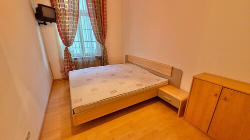 Schlafzimmer - 2.5 Zimmer 2.5 Zimmerwohnung in Baden-Baden