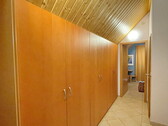 Flur mit Einbauschrank - 