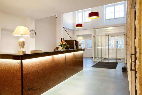Eingang-Reception - 