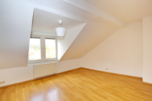 Wohnzimmer - 4 Zimmer 4- Zimmerwohnung zur Miete in Baden-Baden