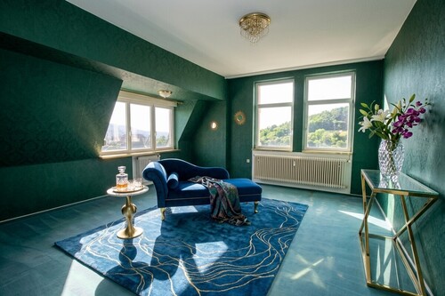 nach möglicher Sanierung - 2 Zimmer 2- Zimmerwohnung in Baden-Baden