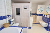 Bad mit Sauna - 