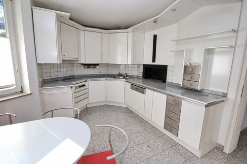 Küche Hauptwohnung - 