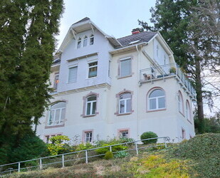 Aufwändig renovierte Altbauwohnung in prachtvollem Jugendstilgebäude - Baden-Baden