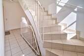 Treppe zur Wohnung - 