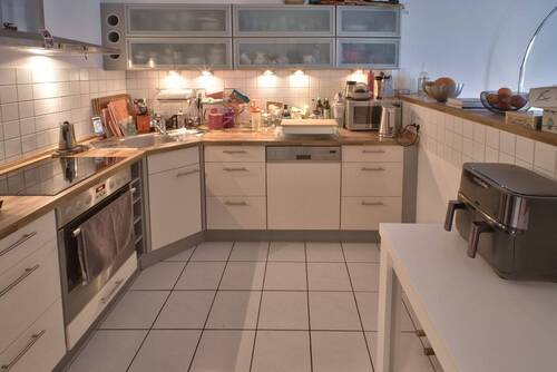 Einbauküche gegen fairen Abstand - 