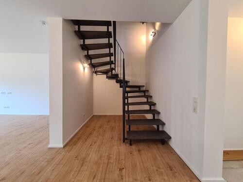 Foto 8_Treppe zum OG - 