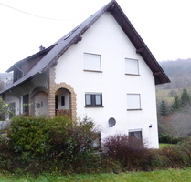 Freistehendes Wohnhaus mit ELW in idyllischer Wohnlage Nähe Schönenberg-Kübelberg