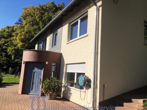 Vorderansicht - Hauseingang - 