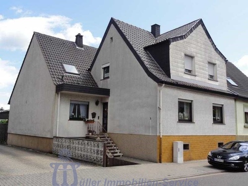 Vorderansicht - Topgepflegtes 1- bis 2-Familienhaus in Bexbach