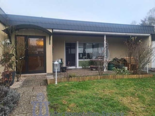 Hauseingang/Terrasse - 4 Zimmer Bungalow zum Kaufen in Homburg