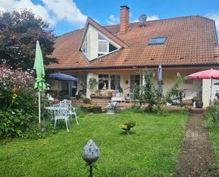 Großzügiges Wohnhaus mit Einliegerwohnung in Höhenlage von Neunkirchen