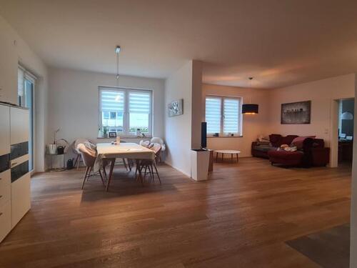 Wohn- und Esszimmer - Bungalow mit 182,00 m² in Homburg zum Kaufen