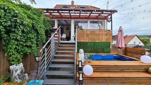 Foto 10_Kinderpool - Treppe zum Wintergarten - 