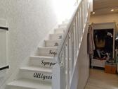 Foto 2_Entree-Treppe zum OG - 4 Zimmer sonstige Haustypen zum Kaufen in Homburg