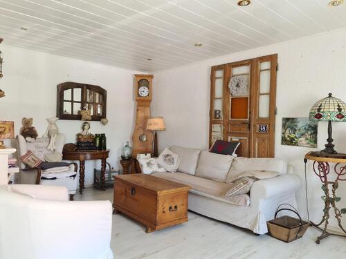 Foto 6_Wohnzimmer - 