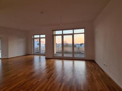 Foto 3_Wohn-Esszimmer - 3 Zimmer Penthouse in Homburg