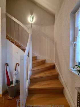 Foto 9_Treppe zum OG - 