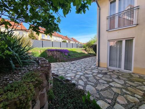 Foto 6_Terrasse-Gartenansicht - 