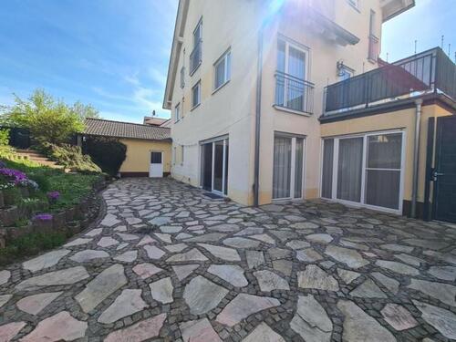 Foto 5_Rückansicht-Terrasse - 