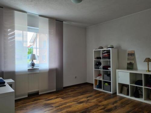 Foto 14_Schlafzimmer 2 OG - 
