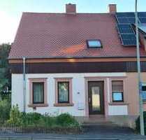 Hübsch renoviertes Einfamilienhaus in schöner Ortsrandlage von Brücken
