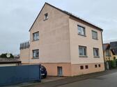 Foto 3_Seitenansicht - Freistehendes gepflegtes 3-Familienhaus in gesuchter Lage für Eigennutzer und Kapitalanleger