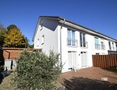 Südwestansicht - Neuwertiges REH für Fam. mit max. 5 Personen mit EBK + Garten + KFZ Stellplatz + ausgeb. Dachgeschoß