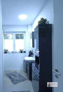 Blick ins Badezimmer - 