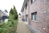 Zuwegung zur Haustür - 3 Zimmer Erdgeschoßwohnung zur Miete in Syke