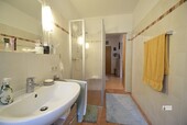 Bad mit Dusche - 