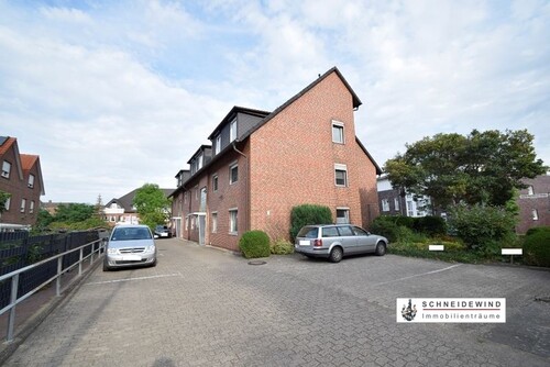 k-1 Parkplätze vor dem Objekt - Frisch Renoviert! 2-Zimmer-EG-Whg. in der Syker Innenstadt für ältere Mieter Terrasse + Stellplatz