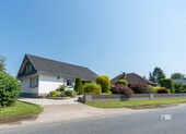 Auffahrt zum Haus - 5 Zimmer Einfamilienhaus zum Kaufen in Syke