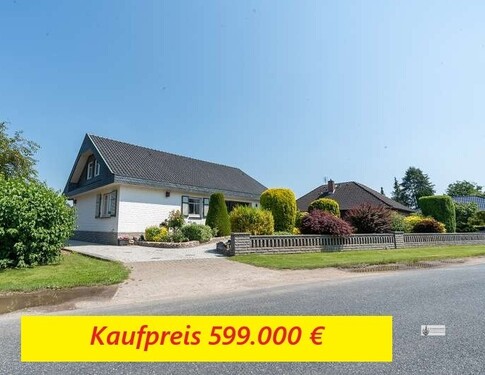 Auffahrt zum Haus - Ein Zuhause zum Verlieben Repräsentatives Einfamilienhaus mit traumhaftem Garten, Wellness + Garage