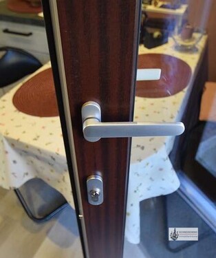 Küchentür mit Schloss - 